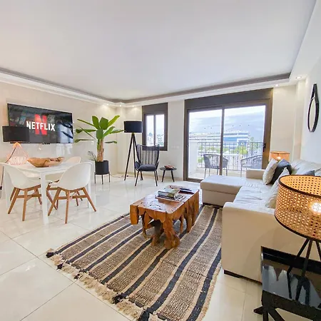 Apartament Lovely 2 Bedroom With Garage In Puerto Banus Marbella