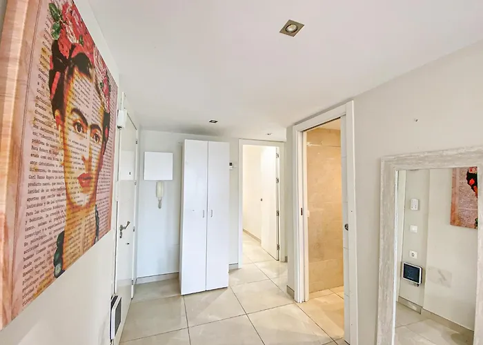 Lovely 2 Bedroom With Garage In Puerto Banus